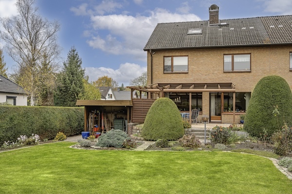 Verkauf eines Reihenendhauses in Hamburg – Niendorf